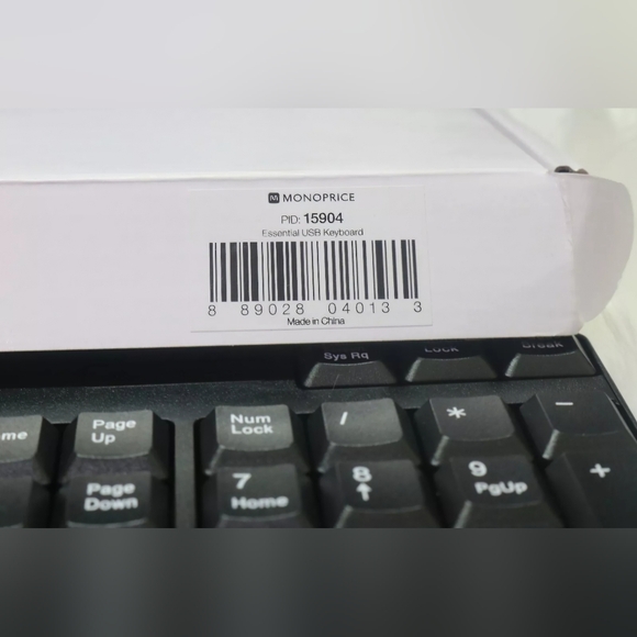 Monoprice Essential USB Keyboard 15904 - Picture 2 of 2